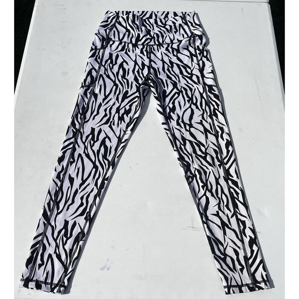 ZYIA ACTIVE SAFARI BLACK AND WHITE ZEBRA LEGGINGS SIZE 6-8 - Picture 8 of 9